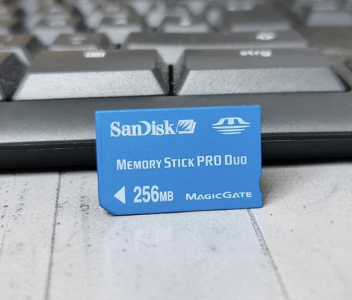 Sandisk memory stick pro - memory,